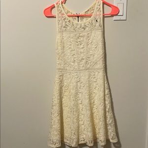 White lace dress